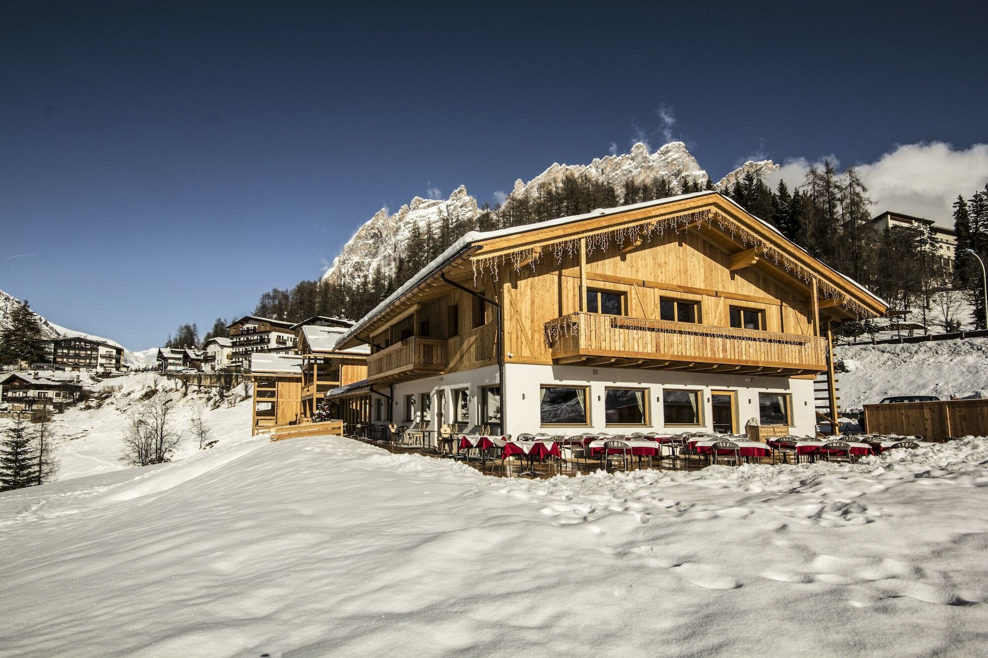 Dolomiti Lodge Alverà Cortina dʼAmpezzo Eksteriør billede